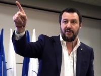 Salvini ad Ascoli. Hanno scritto che mi vogliono sparare ? Io non ho paura..