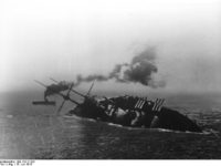 Szent István
Österreichisch Ungarisches Linienschiff
Stapellauf: 17.1.1914
Kenternd am 10. Juni 1918
(Versenkung erfolgte durch ein italienisches Motorboot)