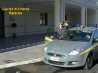 Centrale dello spaccio all’Hotel House, 4 arresti