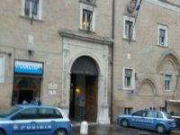 Rissa tra stranieri a Macerata, accoltellato un giovane