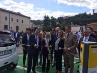 Il futuro è nell’auto elettrica. A San Severino Marche la prima colonnina pubblica per la ricarica dei veicoli