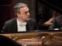 La FORM inaugura la stagione a Chiaravalle con Pianomania. Concerti di Bach, Mozart e Beethoven