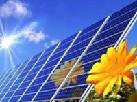 Salvo il fotovoltaico su tetti e terreni : bandi dal 27 settembre