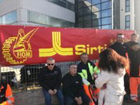 Sirti (telefonia) licenzia 833 persone.  Sciopero e sit-in della Fiom ad Ancona