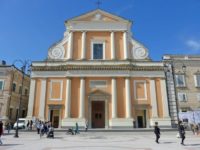 (ANSA) - SENIGALLIA (AN), 13 APR - Terremoto: riaperto il duomo San Pietro Apostolo di Senigallia.