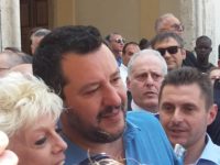 Salvini ad Ascoli avverte Fioravanti : ” Al ballottaggio vota la metà degli elettori..”