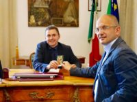 Fratelli d’Italia raccoglie le firme ad Ascoli per chiedere subito elezioni politiche