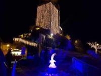 A Frontone si inaugura in notturna il “Castello di Babbo Natale”