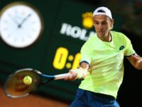 Travaglia batte anche Coric e approda agli ottavi a Roma