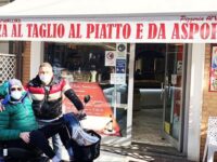 Disabile multato in pizzeria, Salvini paga per lui