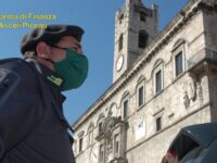 Taroccavano i contachilometri delle auto : tre rumeni denunciati