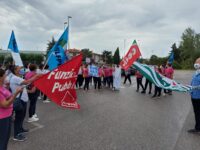 Sanità privata: protesta a Jesi dei lavoratori del Santo Stefano