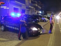 Porto S.Elpidio, finiscono contro auto in sosta poi fuggono : denunciati