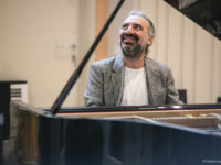 Stefano Bollani in concerto domenica a Jesi