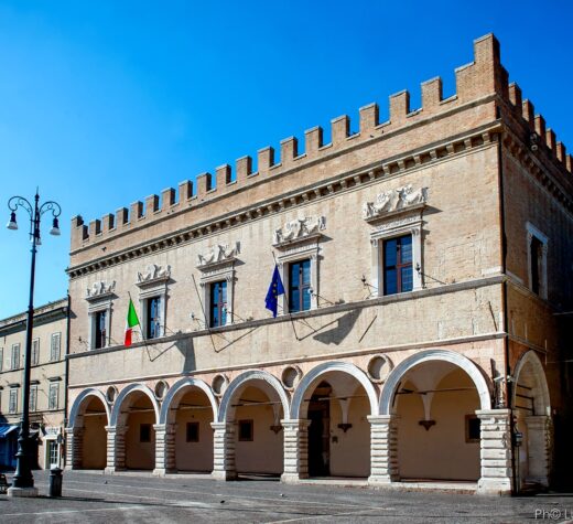 A Pesaro la “Carta Famiglia” per sconti ed esenzioni