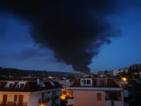 Incendio nel deposito di monopattini elettrici a Grottammare