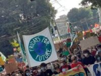 Ancona, ambientalisti bruciano le bollette “inquinanti”