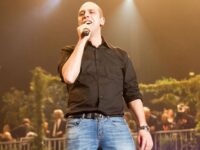 Checco Zalone stasera a teatro a Senigallia