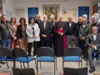 Il Vescovo Bresciani visita il Circolo dei Sambenedettesi