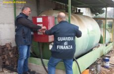 Gasolio agricolo usato per altri fini : sequestri e denunce a Macerata