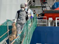 Centro per migranti a Falconara, cresce la protesta