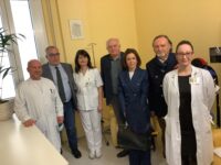 Le donne delle “Contrade di Urbino” donano 8 tv all’ospedale