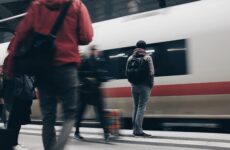 Sono 7 mila i marchigiani emigrati : ma vivere soli costa di più