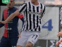 L’eurogol di Buchel non basta : Ascoli-Cosenza finisce 1-1