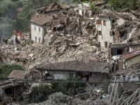 Casa distrutta dal sisma, ma gli arriva la bolletta dell’acqua
