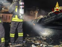Incendio in palazzina di Senigallia, evacuate famiglie