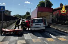 Scontro tra auto e camion ad Ancona