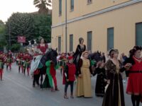 Quintana, grande spettacolo. Giostra vinta da Porta Solestà