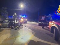 Auto contro moto a Fano, due feriti